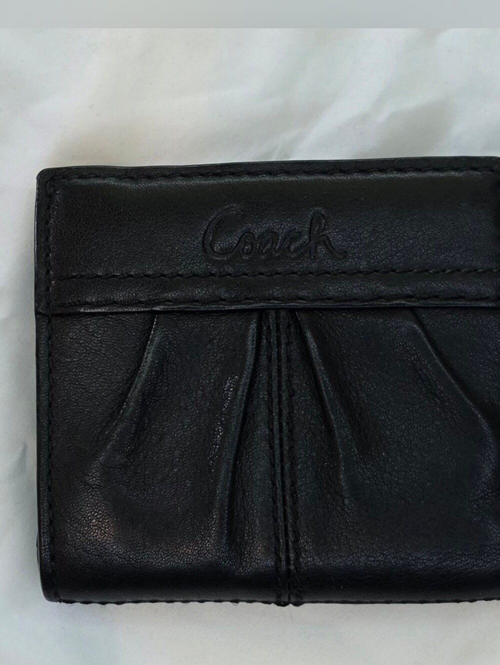 Vintage Coach Soho Pleated Black Leather Compact Mini Wallet